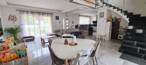 6 bedrooms House in Milly-la-Foret, France No. 138180 19