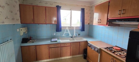 2 bedrooms House in Bourges, France No. 259986 3