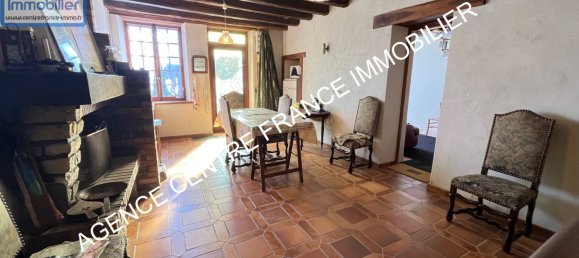 5 bedrooms House in Bourges, France No. 209479 4