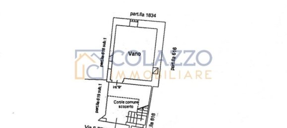 Дом с 8 комнатами в Casarano, Италия № 135927 36