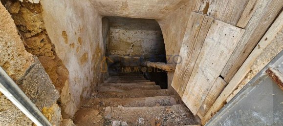 Дом с 8 комнатами в Casarano, Италия № 135927 19