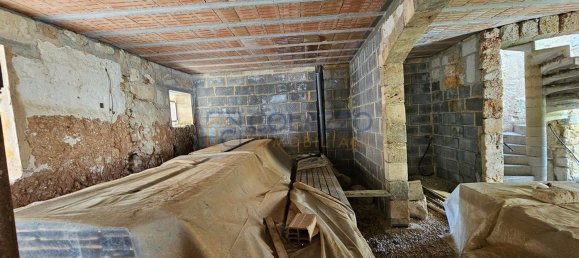 Дом с 8 комнатами в Casarano, Италия № 135927 24