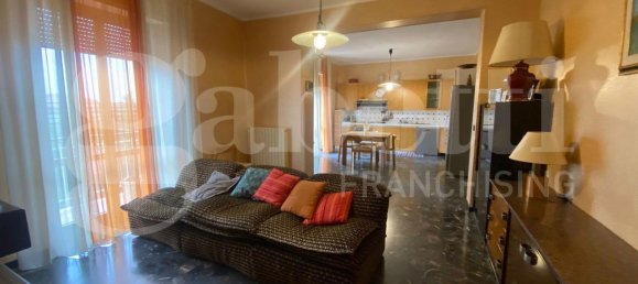 5 rooms Apartment in Lamezia Terme, Italy No. 120746 12