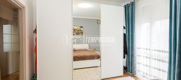 4-salle Appartement à Crema, Italy No. 213161 10