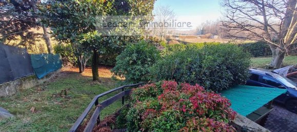 Villa de 3 divisões em Albese con Cassano, Italy N.º 32736 2