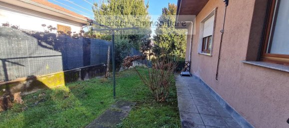 Villa de 3 divisões em Albese con Cassano, Italy N.º 32736 27