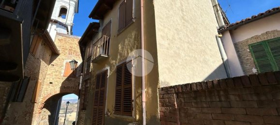 Casa T2 em Castell'Alfero, Italy N.º 108523 2