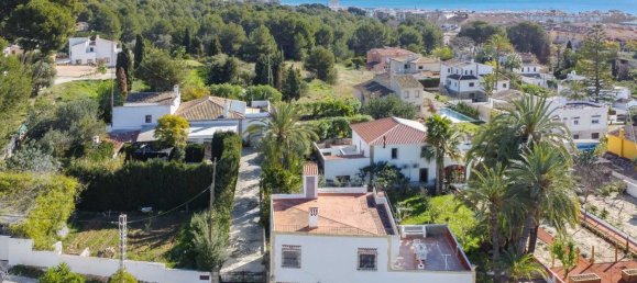 7 bedrooms Villa in Alicante, Spain No. 23794 2