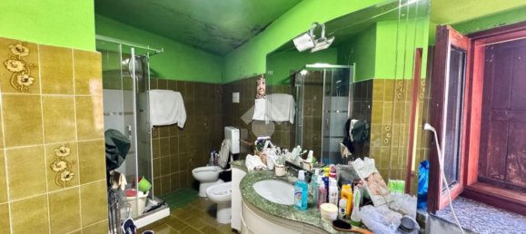 3 bedrooms Apartment in Madone, Italy No. 370111 7