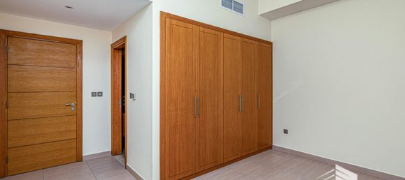 4 bedrooms Villa in Jumeirah Park, UAE No. 17699 24