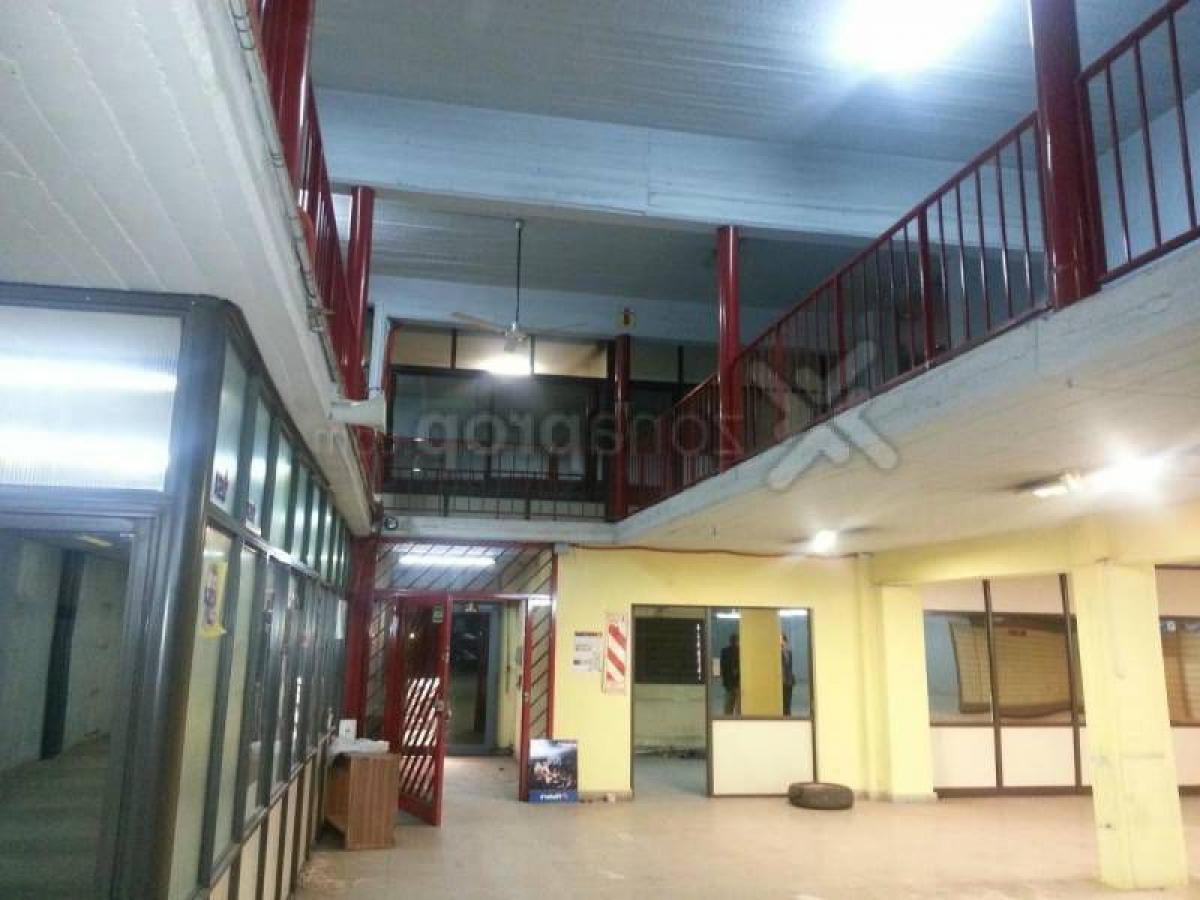 2500m² Commercial property in Lomas de Zamora, Argentina No. 23343