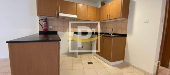 2 bedrooms Apartment in Dubai, UAE No. 9393 8