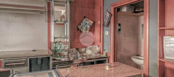 Propiedad comercial de 2 habitaciónes en Casalpusterlengo, Italy No. 374091 16