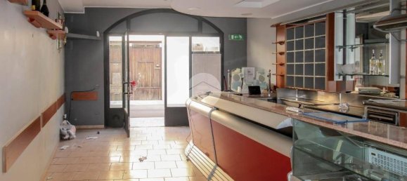 Propiedad comercial de 2 habitaciónes en Casalpusterlengo, Italy No. 374091 28