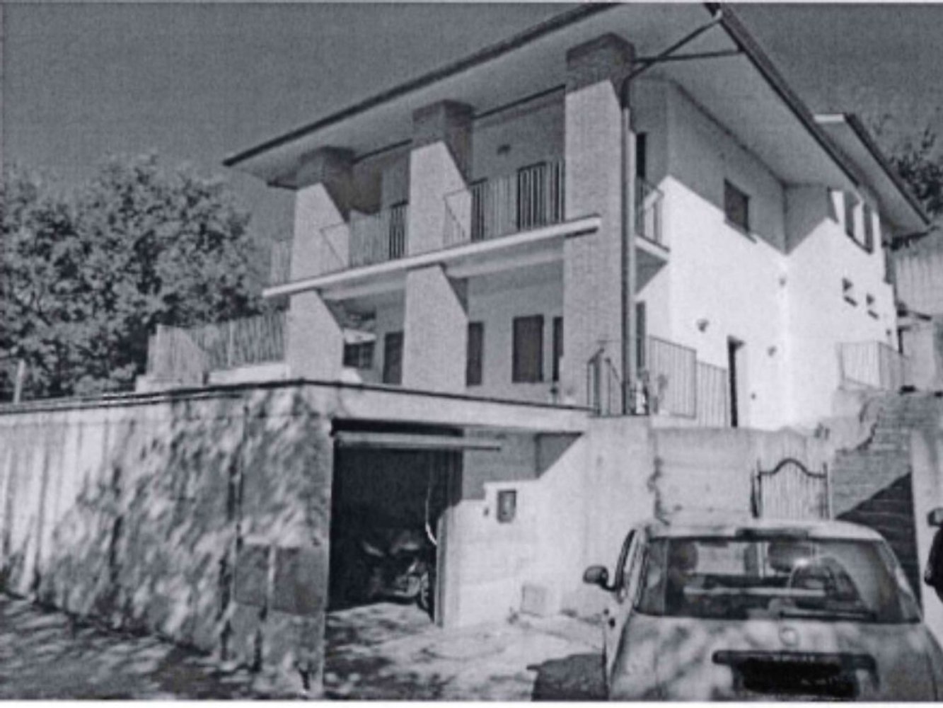 5 bedrooms Villa in Magione, Italy No. 324427