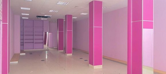 Gewerbliche Immobilie in Leon, Spain 371m², Nr. 70263 7