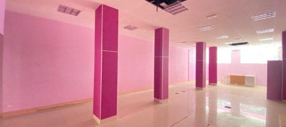 Gewerbliche Immobilie in Leon, Spain 371m², Nr. 70263 5