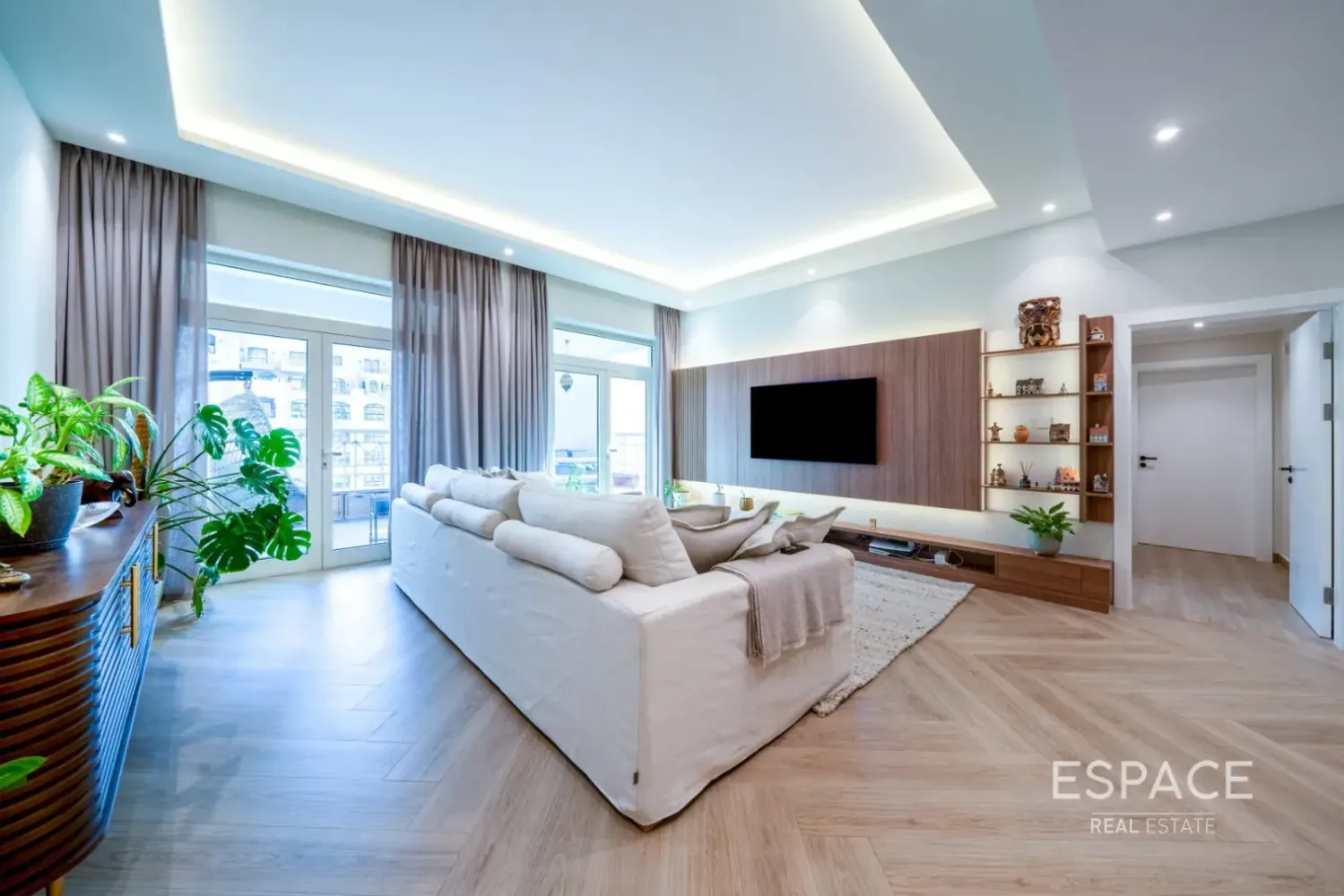 2 bedrooms Apartment for sale in Palm Jumeirah, Dubai, UAE № 209071
