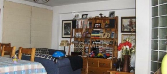 Apartamento de 4 dormitorios en Amadora, Portugal No. 34818 2