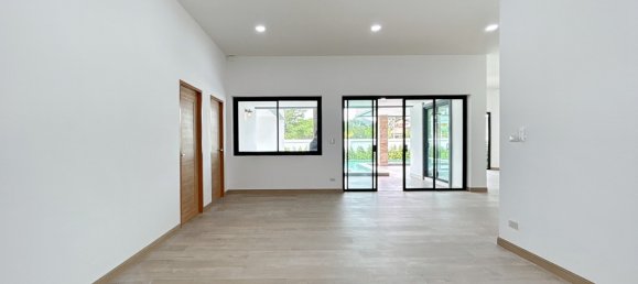 Café / restaurante T3 em Hua Hin, Thailand N.º 7853 9