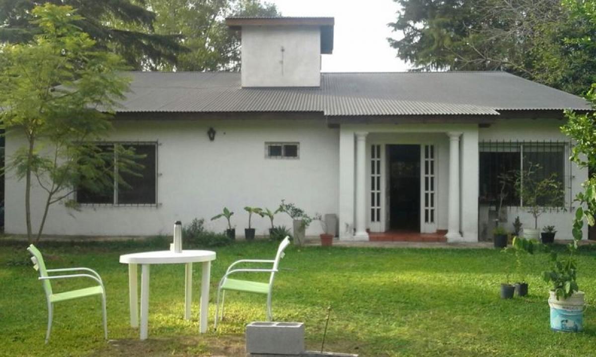 3 bedrooms House in Malvinas Argentinas, Argentina No. 60516