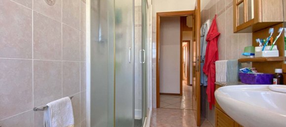 4 bedrooms Apartment in Mirandola, Italy No. 339843 2