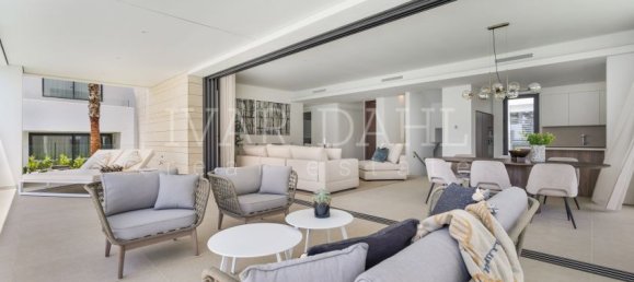 6 bedrooms Villa in Marbella, Spain No. 109025 19