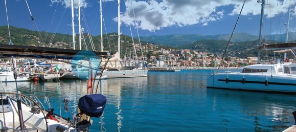 3 rooms Apartment in Varazze, Italy No. 222077 19