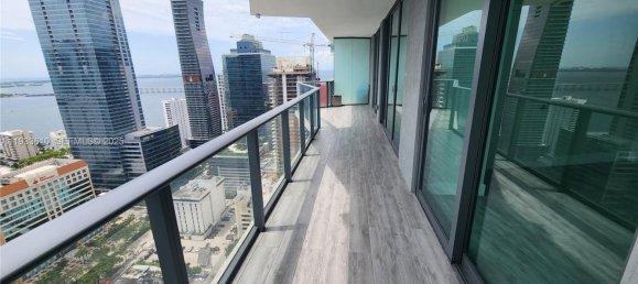 Propriedade comercial T2 em Miami, EUA N.º 614681 2