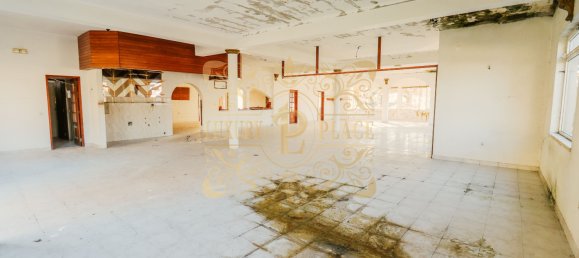 7 bedrooms House in Sesimbra, Portugal No. 136474 3