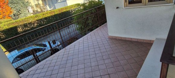 6-salle Villa à Mirano, Italy No. 178783 2