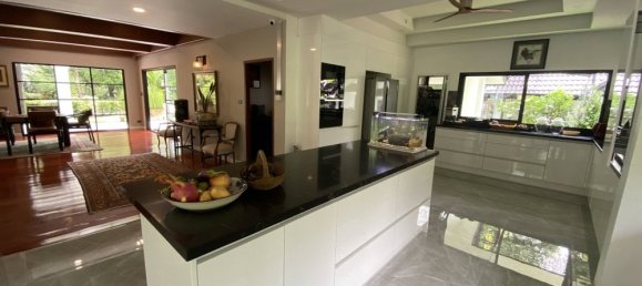 4 bedrooms House in Chiang Mai, Thailand No. 5222 4