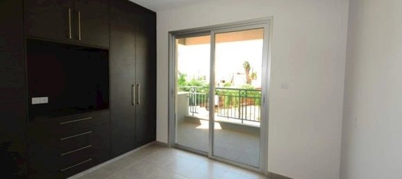 2 bedrooms Townhouse in Paralimni, Cyprus No. 21717 9