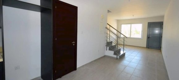 2 bedrooms Townhouse in Paralimni, Cyprus No. 21717 3