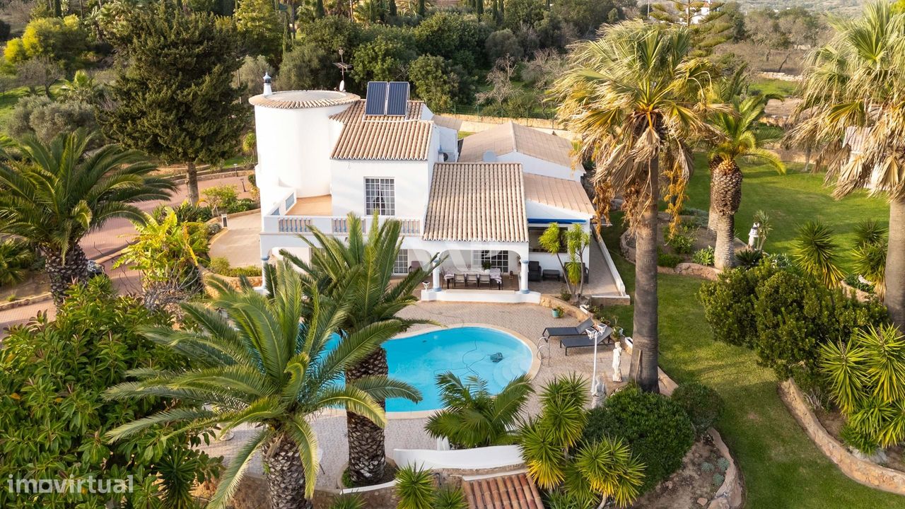 5 bedrooms House in Loule, Portugal No. 123587