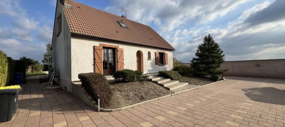 4 chambres Maison à Jouy-en-Pithiverais, France No. 228711 2