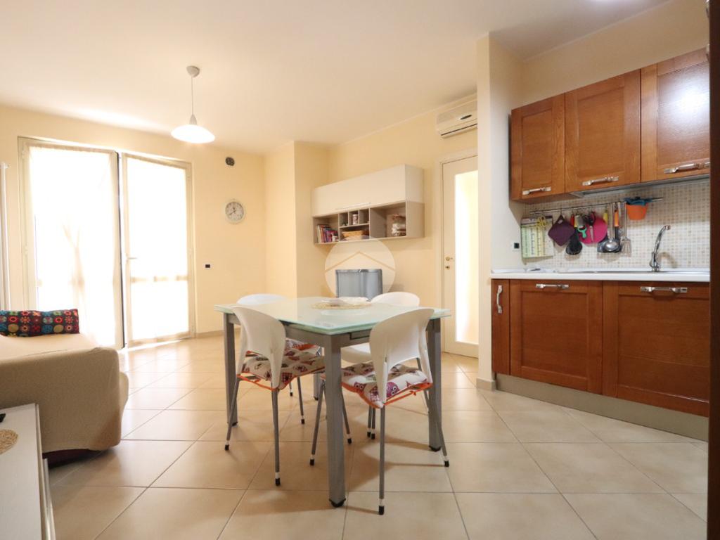 Apartamento de 2 dormitorios en Tortoreto, Italy No. 273349