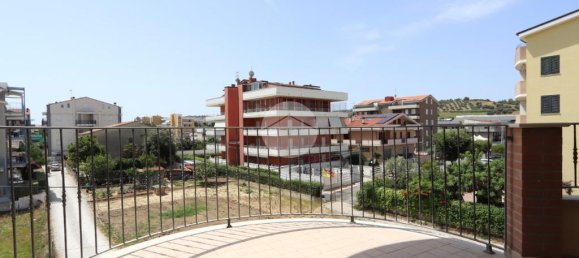 Apartamento de 2 dormitorios en Tortoreto, Italy No. 273349 13