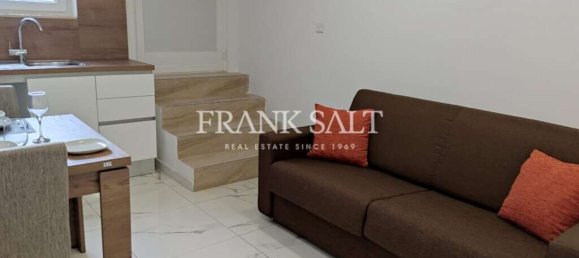 1 غرف نوم طابقين في Msida, Malta رقم 8415 4