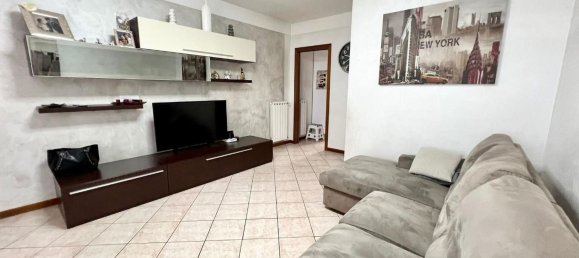 4 rooms Apartment in Santa Maria a Monte, Italy No. 172747 11