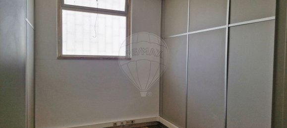 Gewerbliche Immobilie in Odivelas, Portugal 155m², Nr. 201234 2