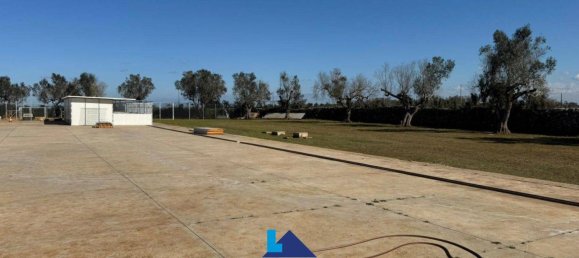 690m² Warehouse in Soleto, Italy No. 299995 12