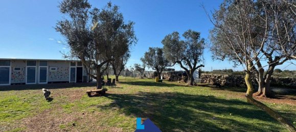 690m² Warehouse in Soleto, Italy No. 299995 18