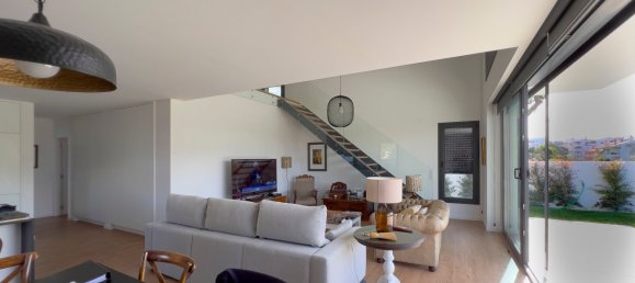 3 bedrooms Villa in Cascais, Portugal No. 114757 2