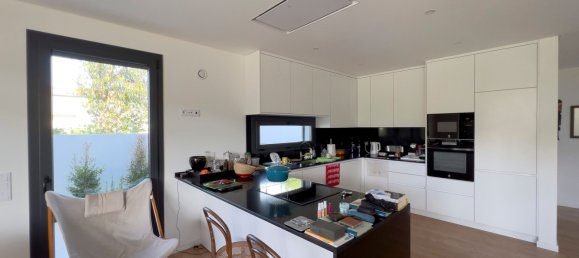 3 bedrooms Villa in Cascais, Portugal No. 114757 9