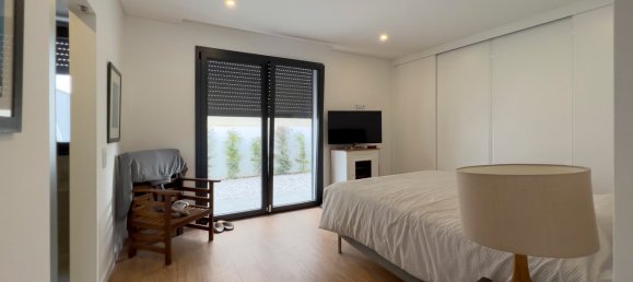 3 bedrooms Villa in Cascais, Portugal No. 114757 14