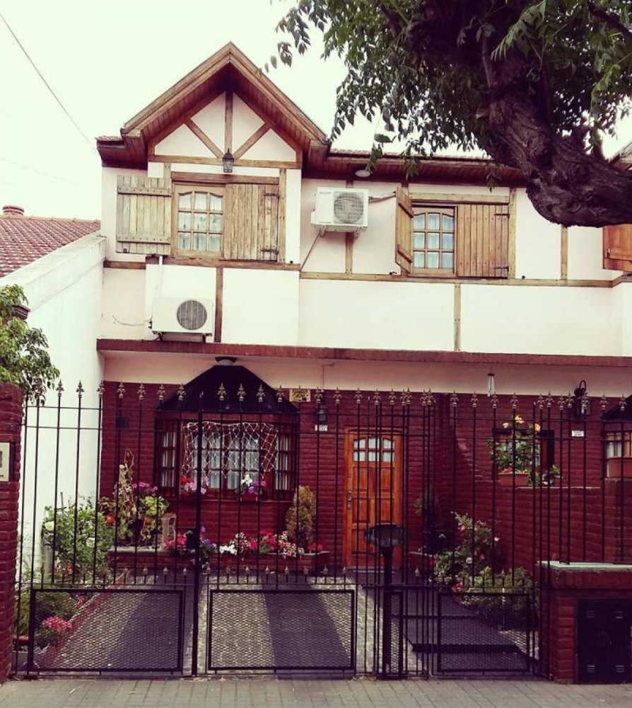 3 bedrooms Apartment in Quilmes, Argentina No. 58680