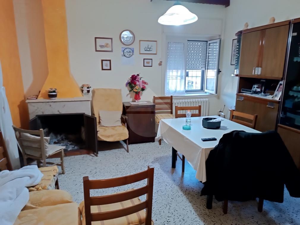 3 rooms Apartment in Venosa, Italy No. 235022