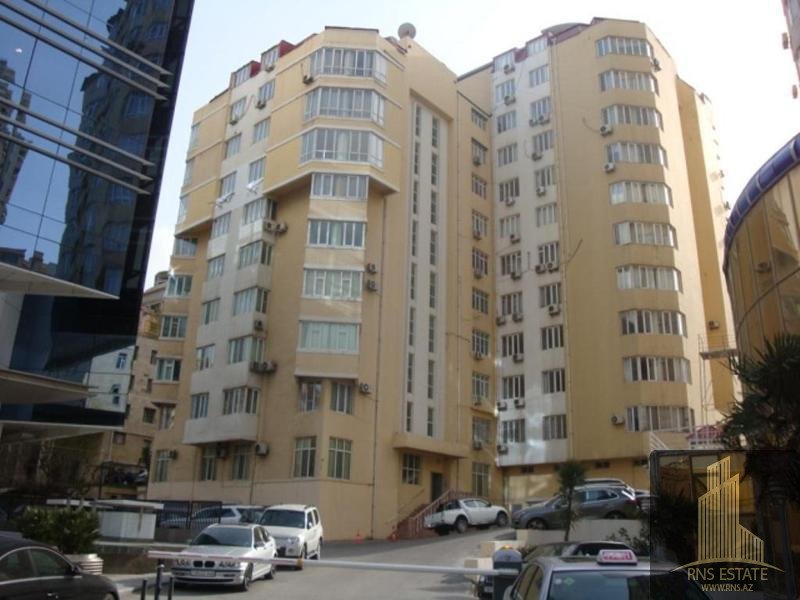 4 Schlafzimmer Wohnung in Nasimi, Azerbaijan, Nr. 2050