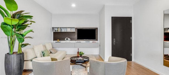 3 Schlafzimmer Gewerbliche Immobilien in Miami, USA, Nr. 615839 6